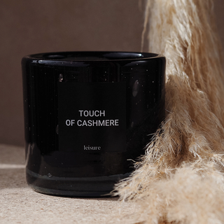 Leisure - Świeca rzepakowa - touch of cashmere 150g