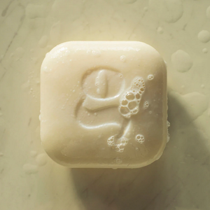 Naturalna kostka myjąca do skóry wrażliwej 100g